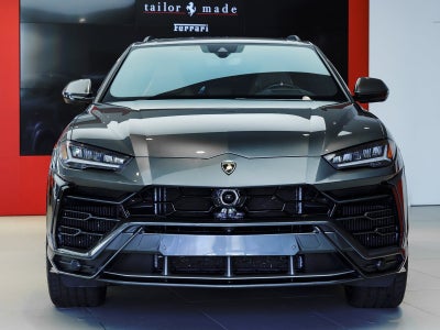 2019 Lamborghini Urus Base