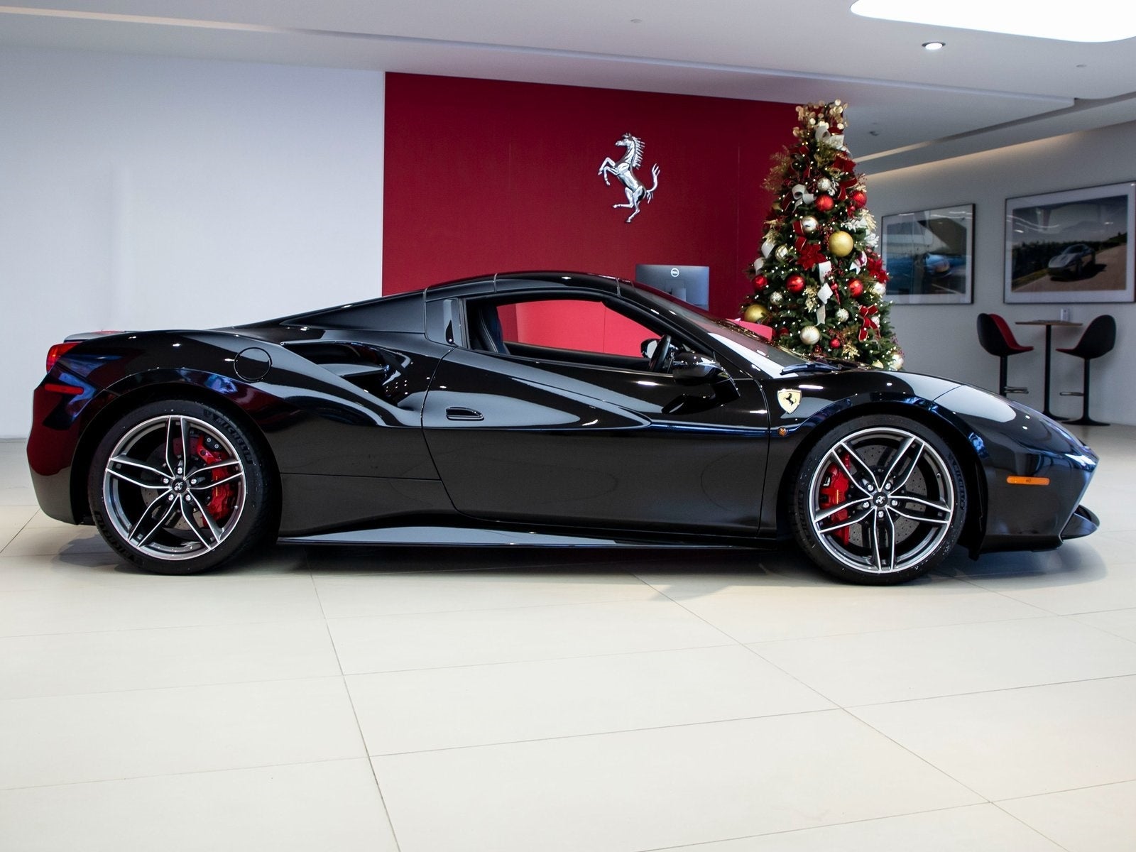 2017 Ferrari 488 Spider Base