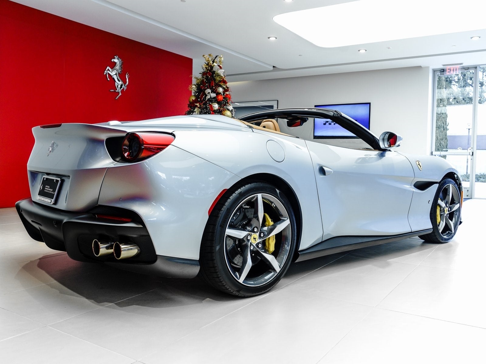 2023 Ferrari Portofino Base