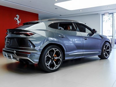 2019 Lamborghini Urus Base